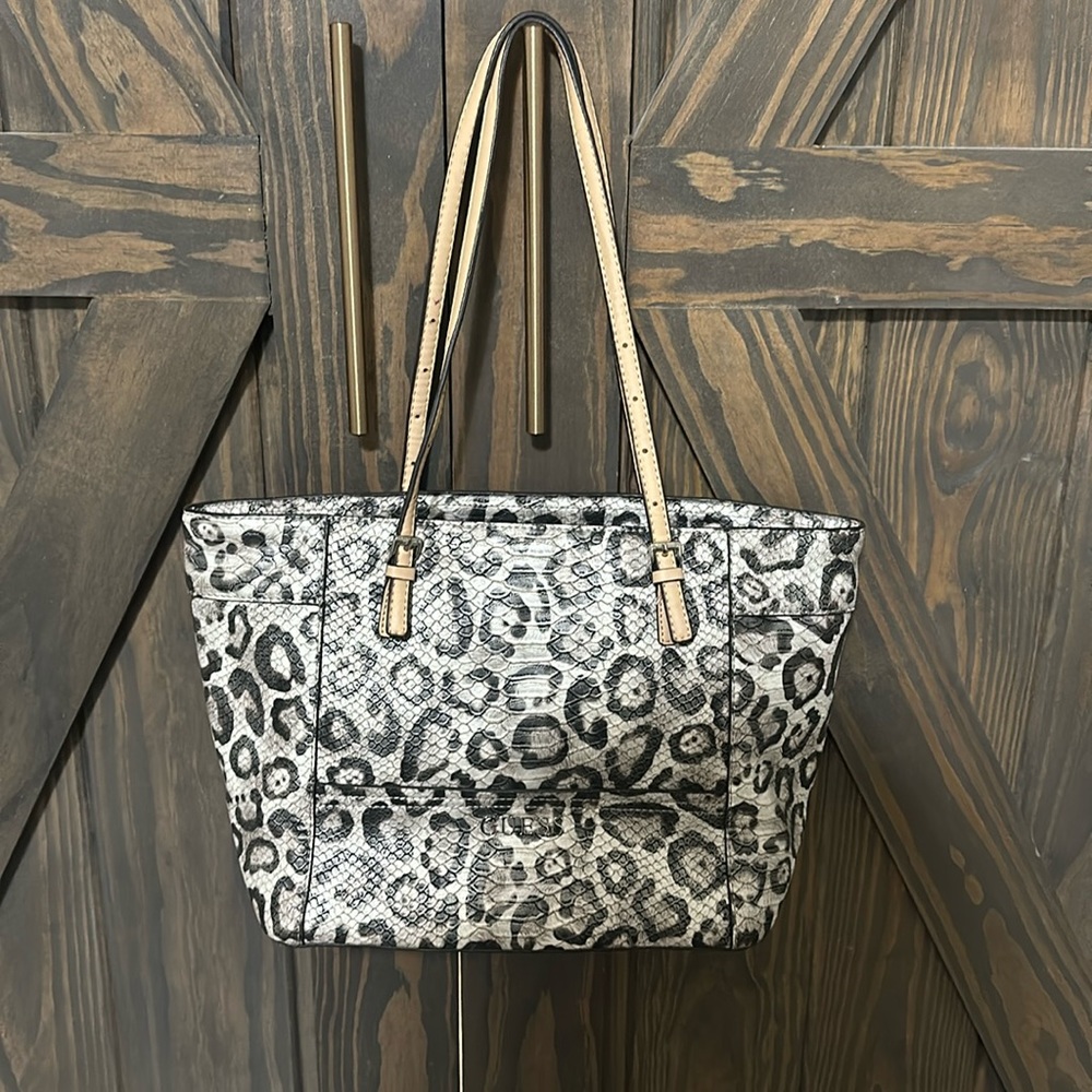 Guess Tote purse